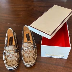 Vintage Leather Coach Esther Loafers